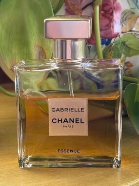 SALE! Chanel Gabrielle Essence EDP 1.2 oz ~70% Full Missing Bottom Label